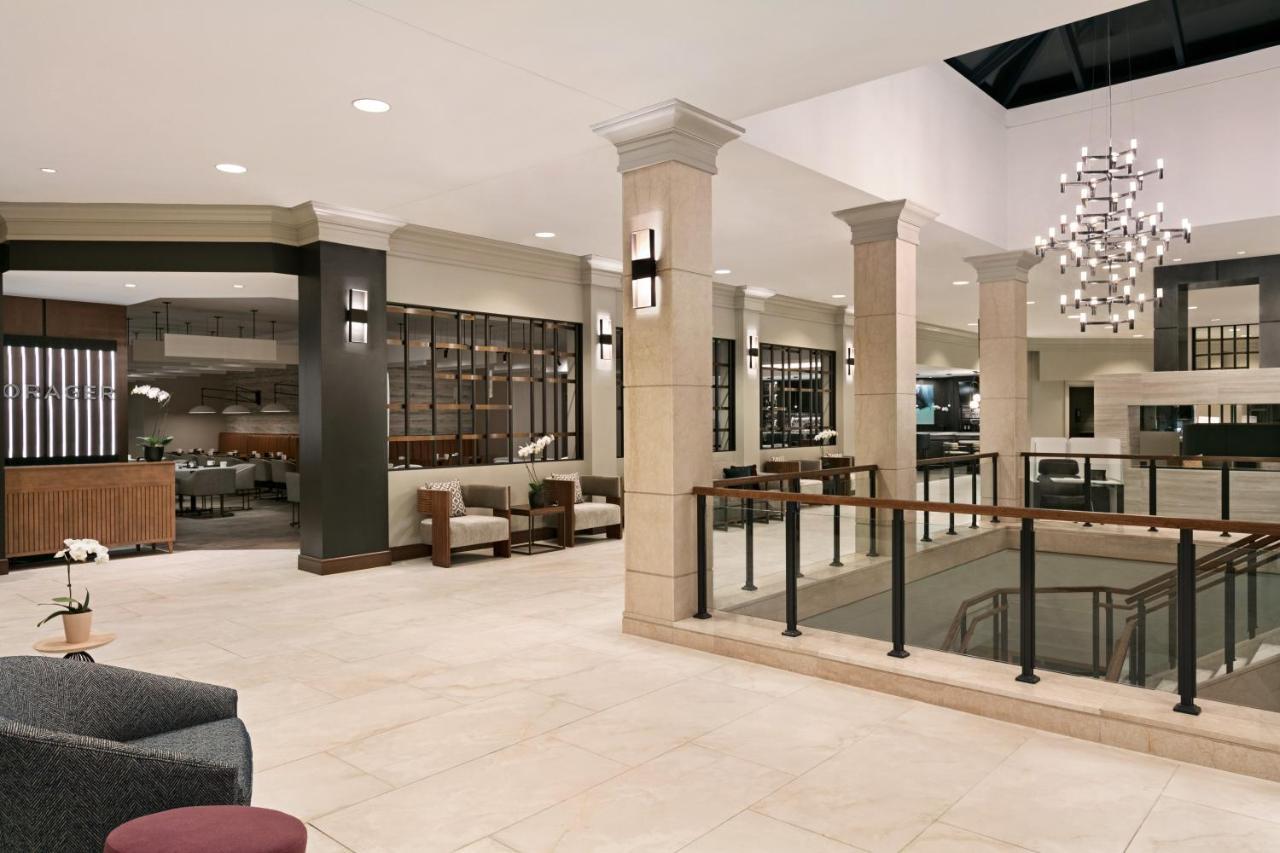 Crowne Plaza Hotel Philadelphia - King Of Prussia By Ihg Exterior photo