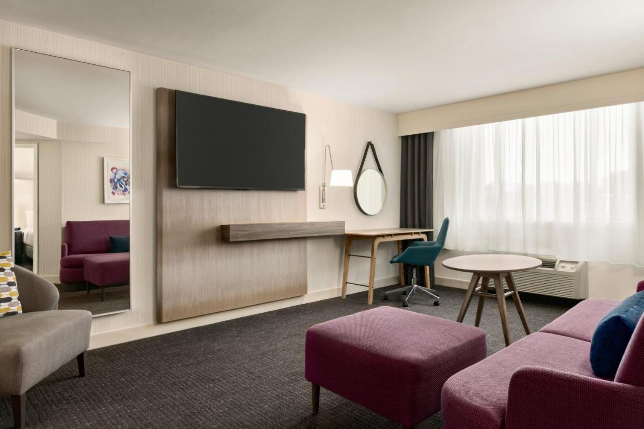 Crowne Plaza Hotel Philadelphia - King Of Prussia By Ihg Exterior photo