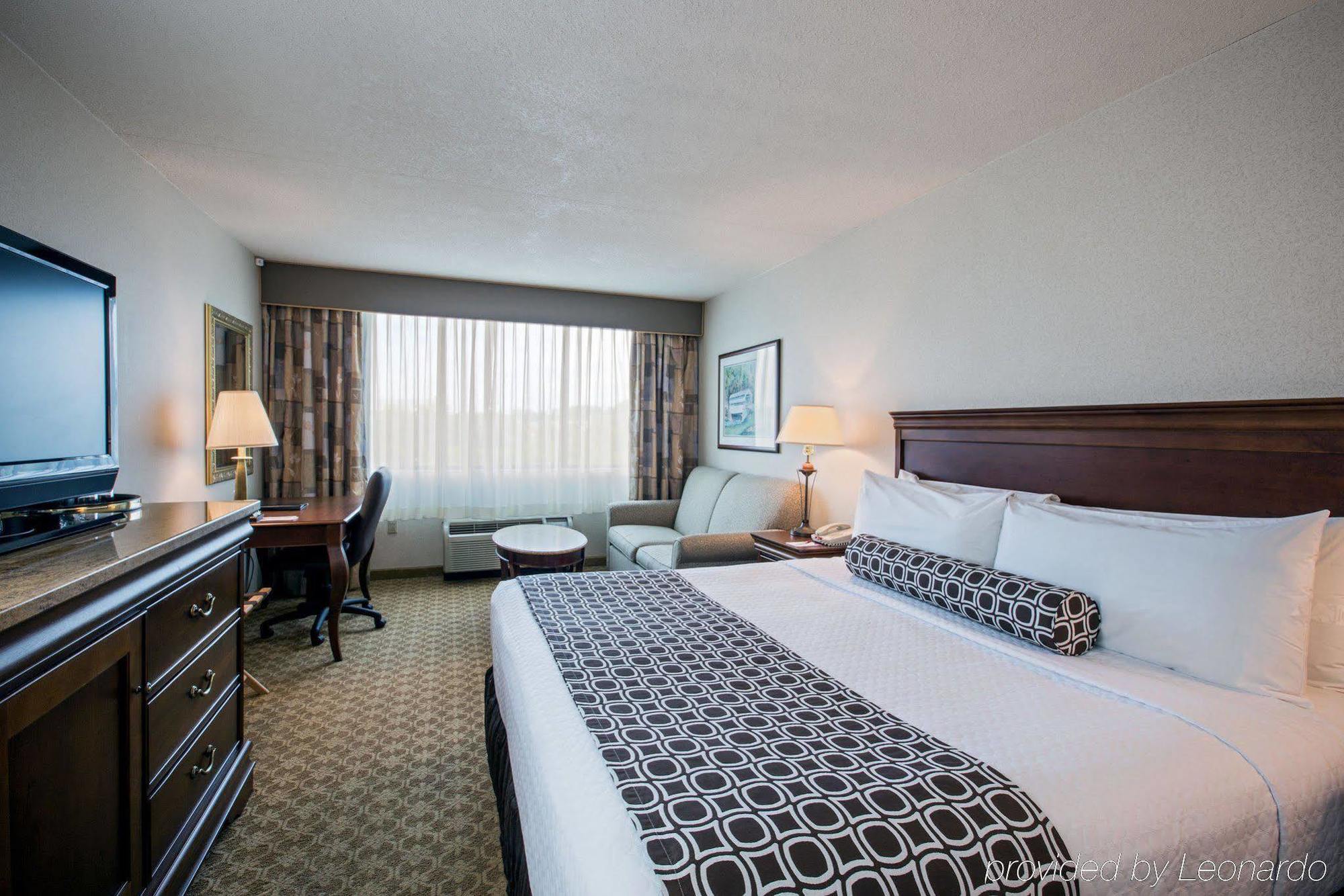 Crowne Plaza Hotel Philadelphia - King Of Prussia By Ihg Exterior photo