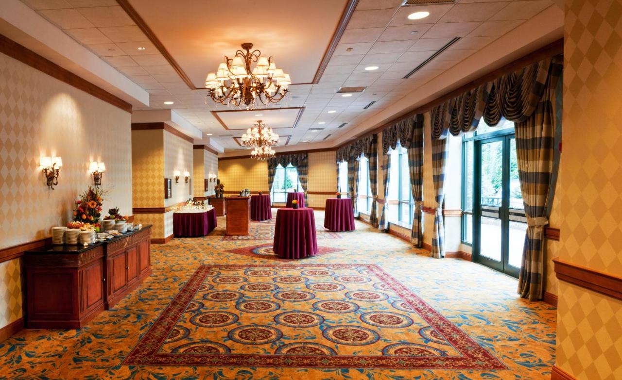 Crowne Plaza Hotel Philadelphia - King Of Prussia By Ihg Exterior photo