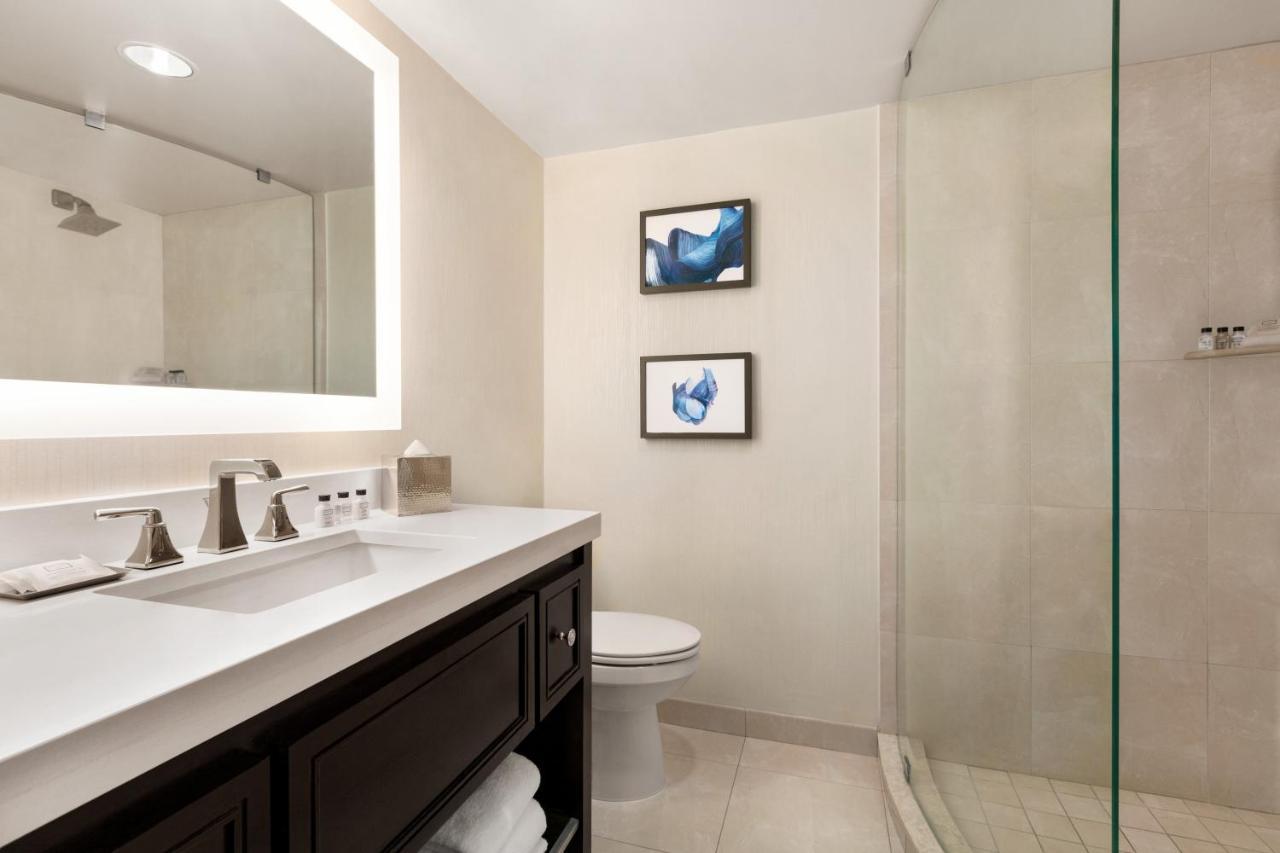 Crowne Plaza Hotel Philadelphia - King Of Prussia By Ihg Exterior photo
