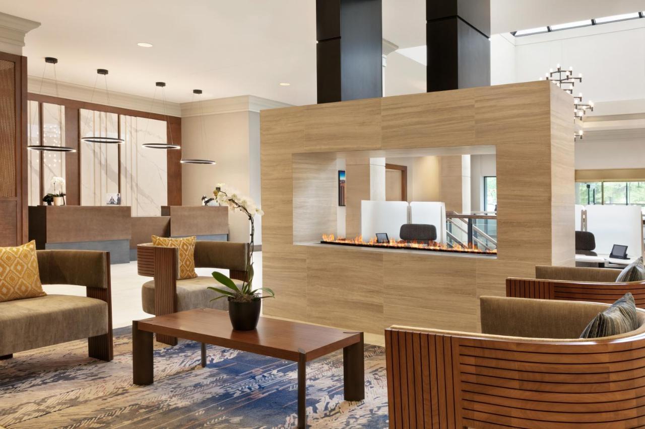 Crowne Plaza Hotel Philadelphia - King Of Prussia By Ihg Exterior photo